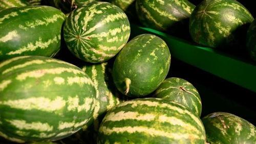 南宁公园吃瓜事件