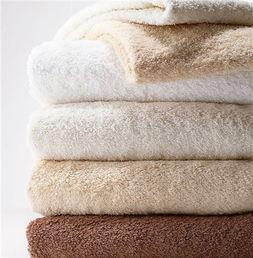 盘着毛巾吃瓜的博主,博主创意吃瓜方式走红网络