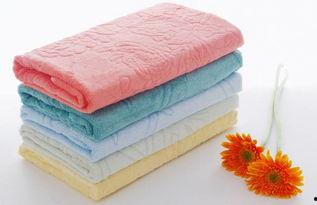 盘着毛巾吃瓜的博主,博主创意吃瓜方式走红网络