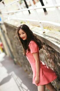 吃瓜鲶鱼系女星,美貌与智慧并存的娱乐圈新势力