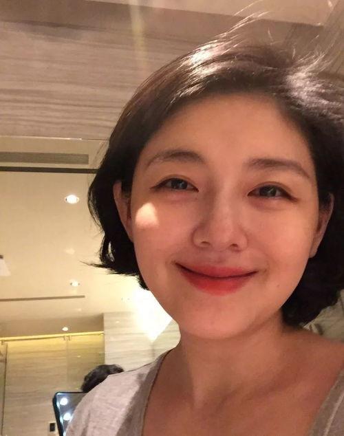 吃瓜鲶鱼系女星,美貌与智慧并存的娱乐圈新势力