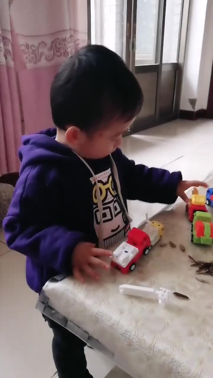 吃瓜仔玩具系列,趣味盎然，陪伴成长