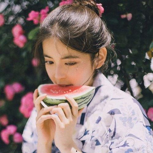 带你吃瓜情侣头像视频,带你领略“吃瓜”情侣的独特魅力