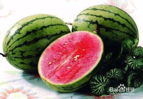 夏季吃瓜的方法,瓜果飘香，清凉一夏的吃瓜攻略