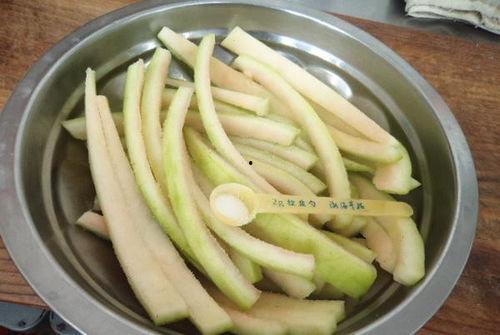 吃二呷双瓜,二呷双瓜，清凉一夏的味蕾之旅