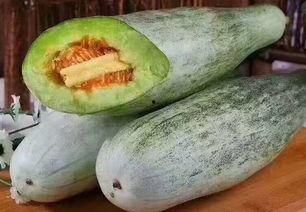 吃沉浸式羊角蜜瓜