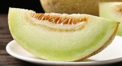 吃蜜瓜嘴里起泡,揭秘嘴里起泡的奥秘