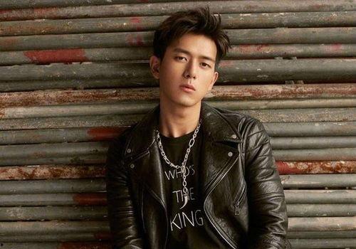 吃瓜男明星文章,揭秘男明星背后的故事