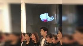 喝茶吃瓜看戏视频